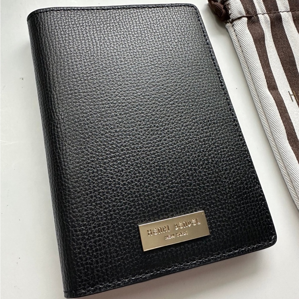 Henri Bendel Passport Cover With Dust Bag & Story Black NWT
